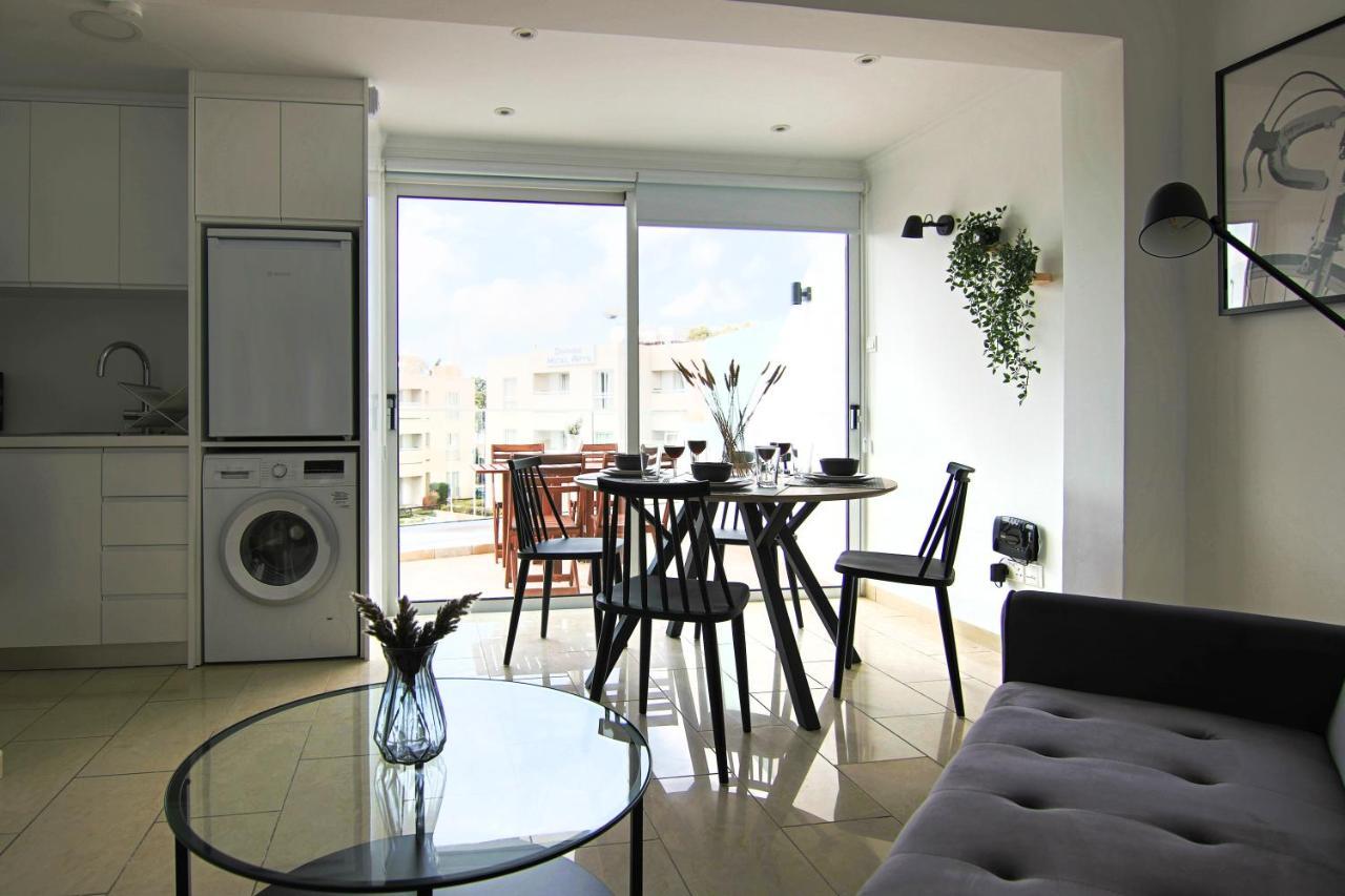 Phaedrus Living Seaside Junior Suite Lighthouse 63 Πάφος Εξωτερικό φωτογραφία