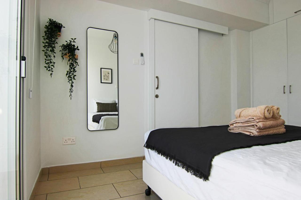 Phaedrus Living Seaside Junior Suite Lighthouse 63 Πάφος Εξωτερικό φωτογραφία